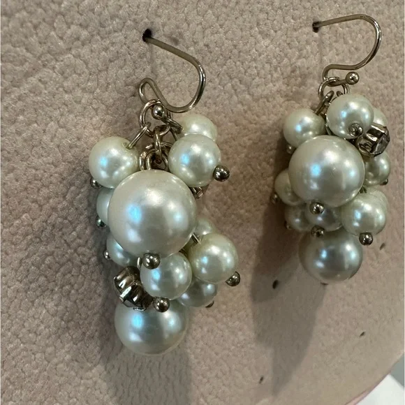 Pearl Cluster Drop Earrings – Statement Jewelry, GUC - Picture 4 of 7